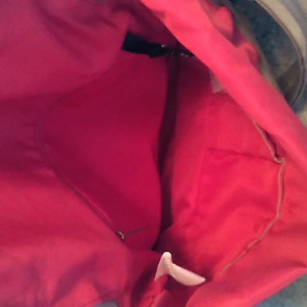 RIFD khaki color Travelon crossbody - Picture 4 of 4